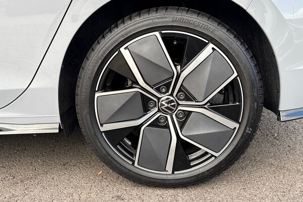 Used Volkswagen Golf 2025 for sale - 76185988: Photo 11