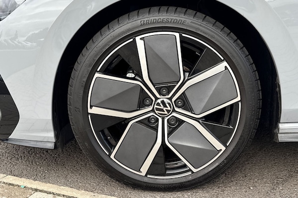 Used Volkswagen Golf 2025 for sale - 76185988: Photo 13