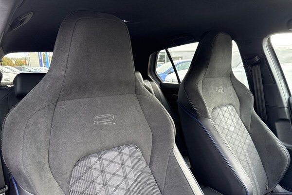 Used Volkswagen Golf 2025 for sale - 76185988: Photo 24