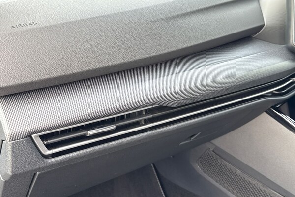 Used Volkswagen Golf 2025 for sale - 76185988: Photo 33