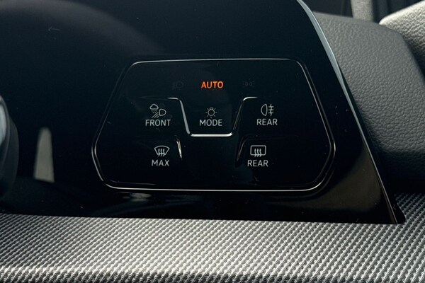 Used Volkswagen Golf 2025 for sale - 76185988: Photo 38