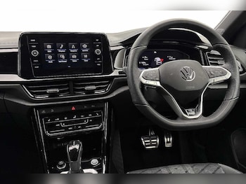 Used Volkswagen T-Roc 2025 for sale - 79405603: Photo