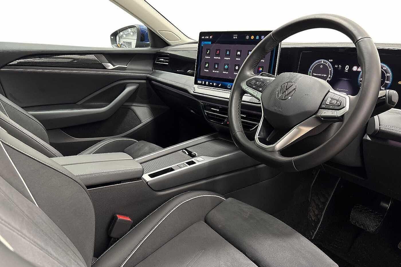 Used Volkswagen Passat 2025 for sale - 77493960: Photo 6