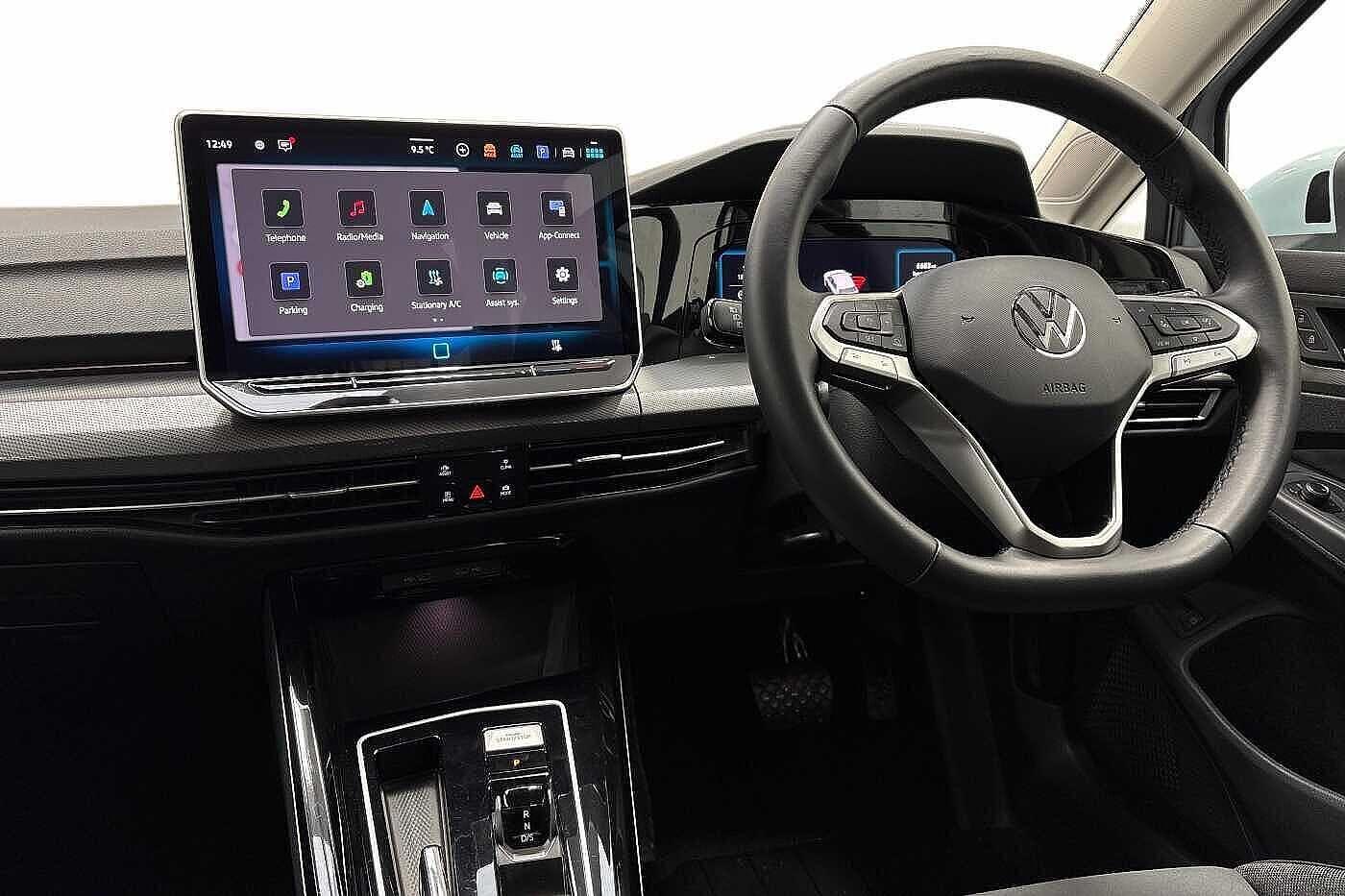 Used Volkswagen Golf 2025 for sale - 76711734: Photo 2