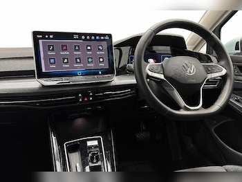 Used Volkswagen Golf 2025 for sale - 76711734: Photo