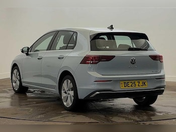 Used Volkswagen Golf 2025 for sale - 76711734: Photo