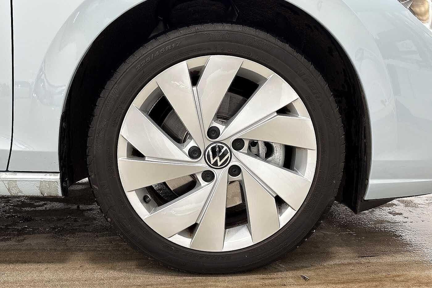 Used Volkswagen Golf 2025 for sale - 76711734: Photo 5