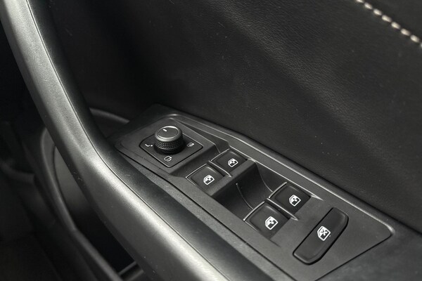 Used Volkswagen T-Roc 2023 for sale - 76236805: Photo 21