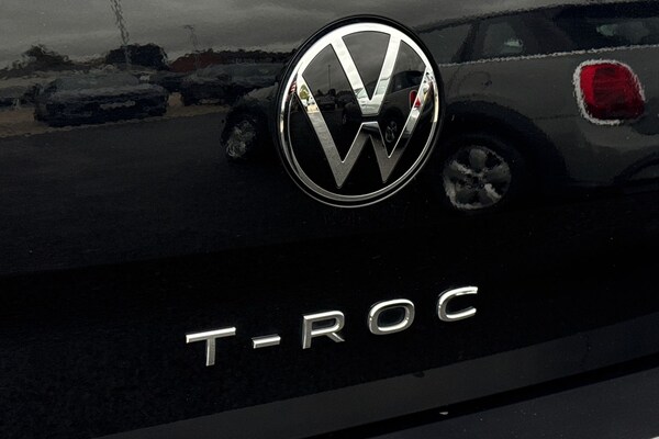 Used Volkswagen T-Roc 2023 for sale - 76236805: Photo 25