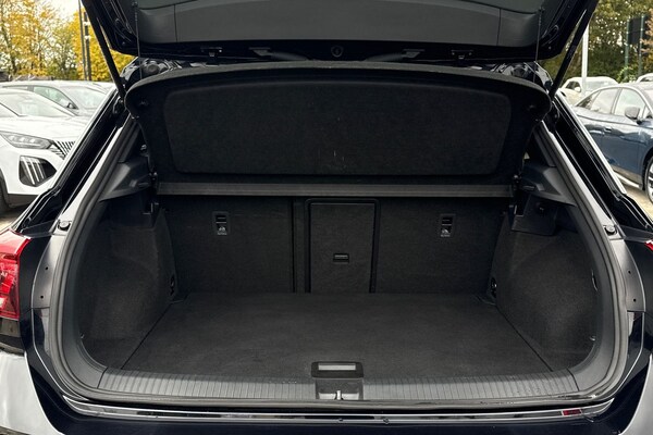 Used Volkswagen T-Roc 2023 for sale - 76236805: Photo 7