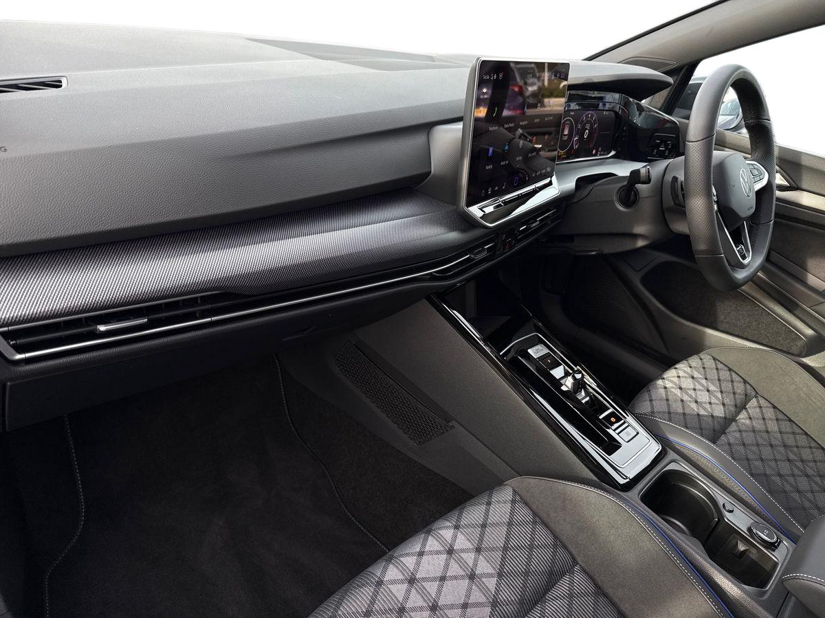 Used Volkswagen Golf 2025 for sale - 77589431: Photo 14