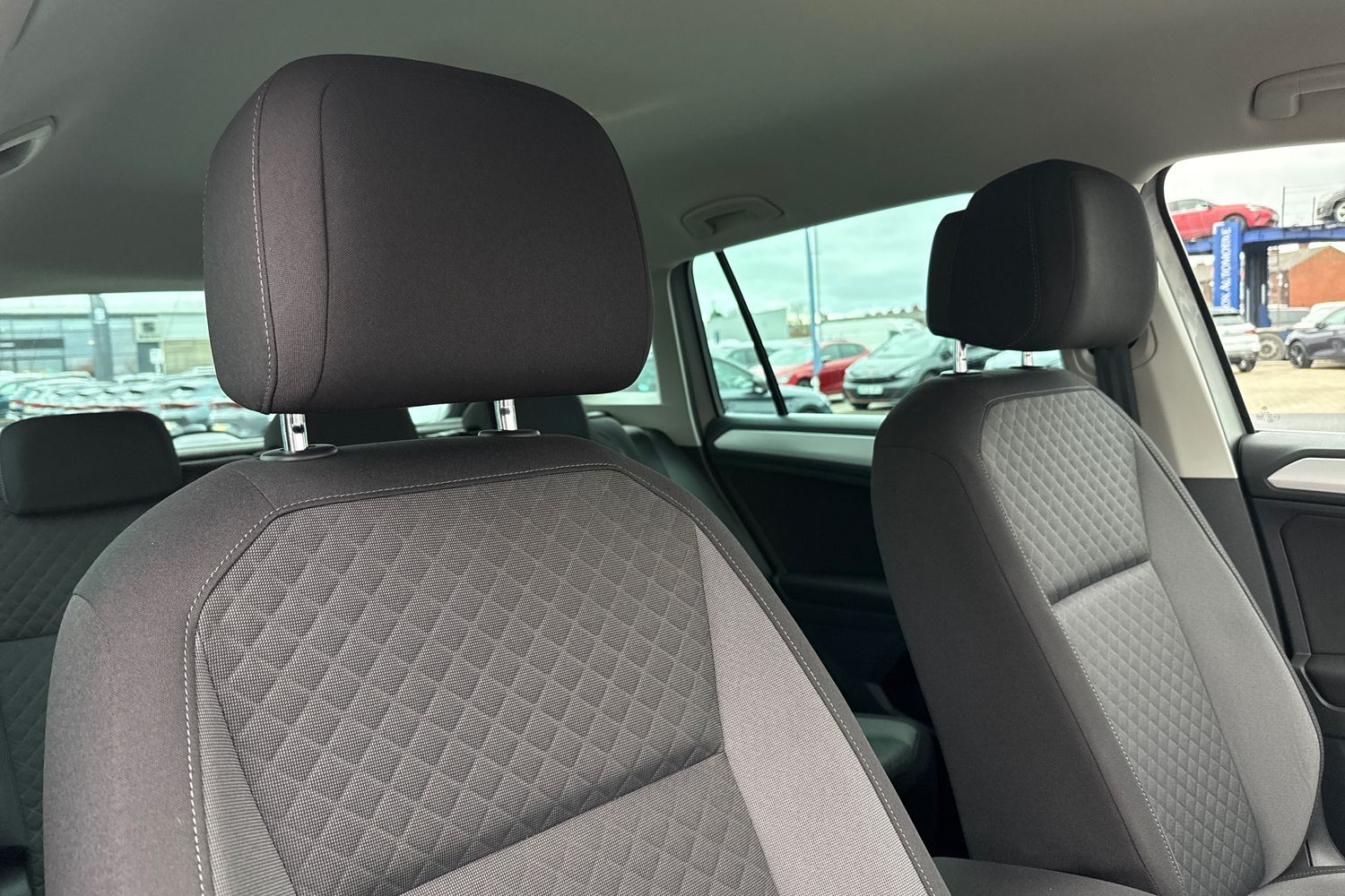 Used Volkswagen Tiguan 2019 for sale - 76732540: Photo 24