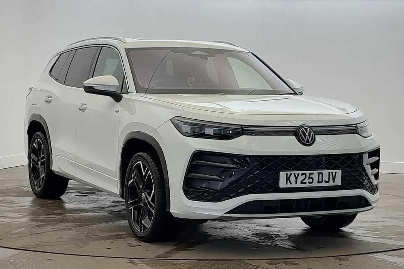 Used Volkswagen Touran 2025 for sale - 76919336: Photo 1