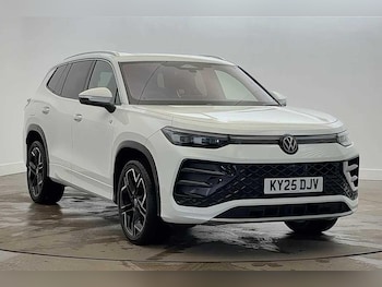 Used Volkswagen Touran 2025 for sale - 76919336: Photo