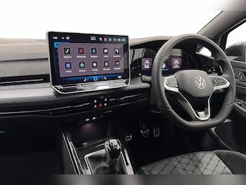 Used Volkswagen Golf 2025 for sale - 77582773: Photo