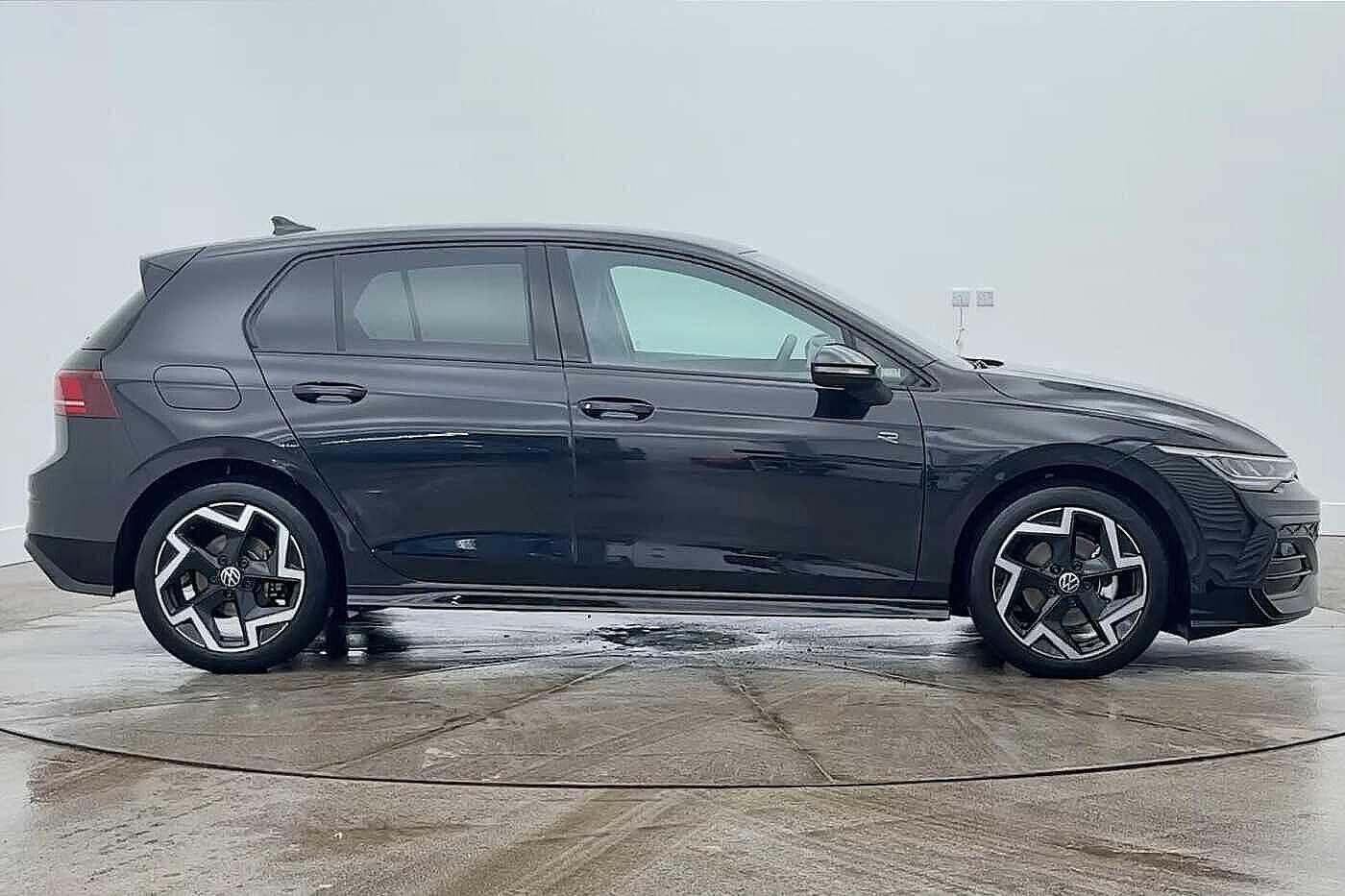 Used Volkswagen Golf 2025 for sale - 77582773: Photo 4