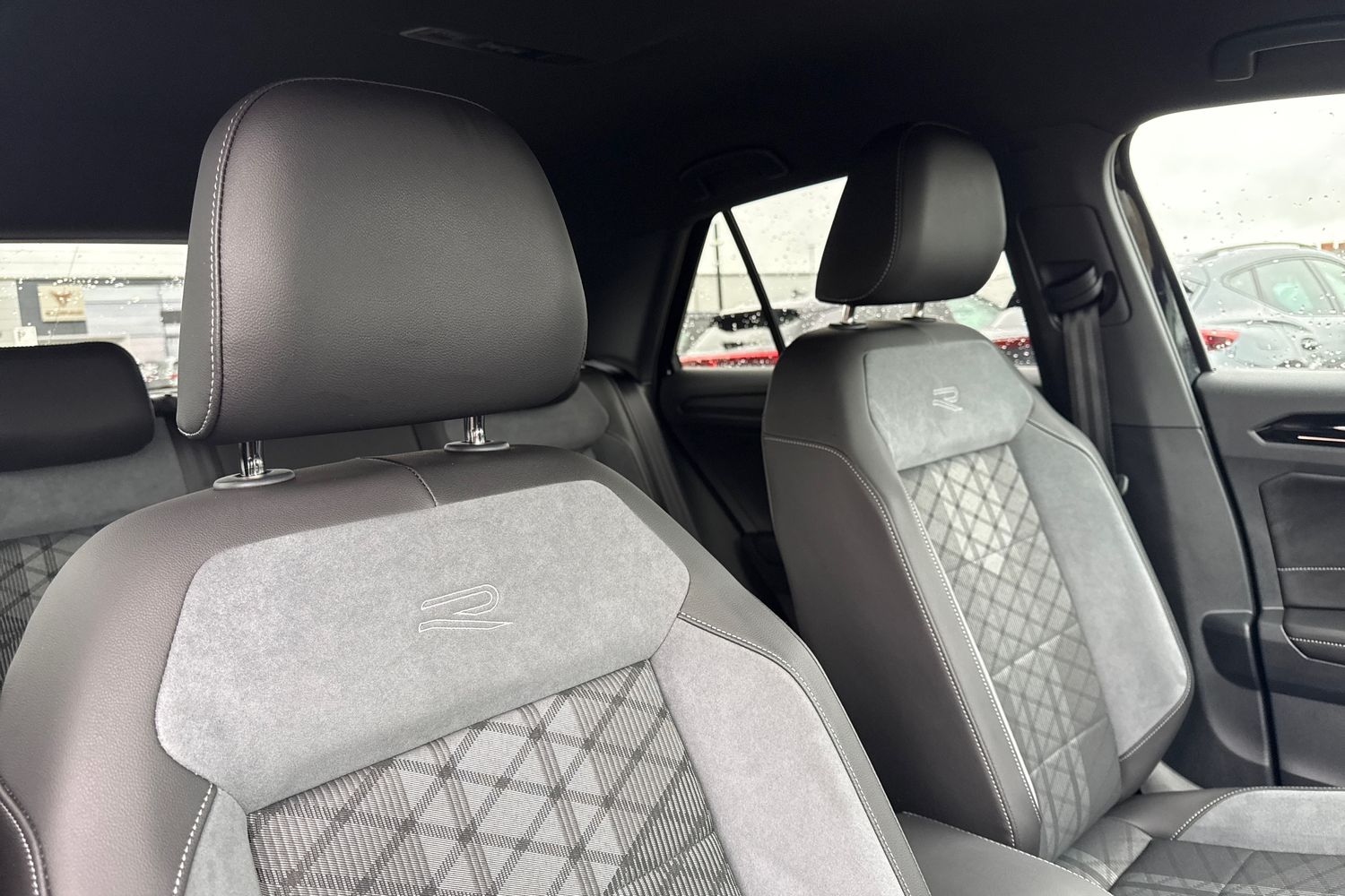 Used Volkswagen T-Roc 2023 for sale - 76546227: Photo 20