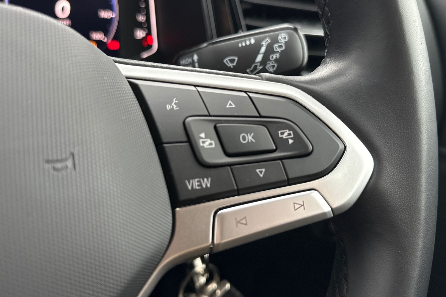 Used Volkswagen T-Roc 2023 for sale - 76546227: Photo 35