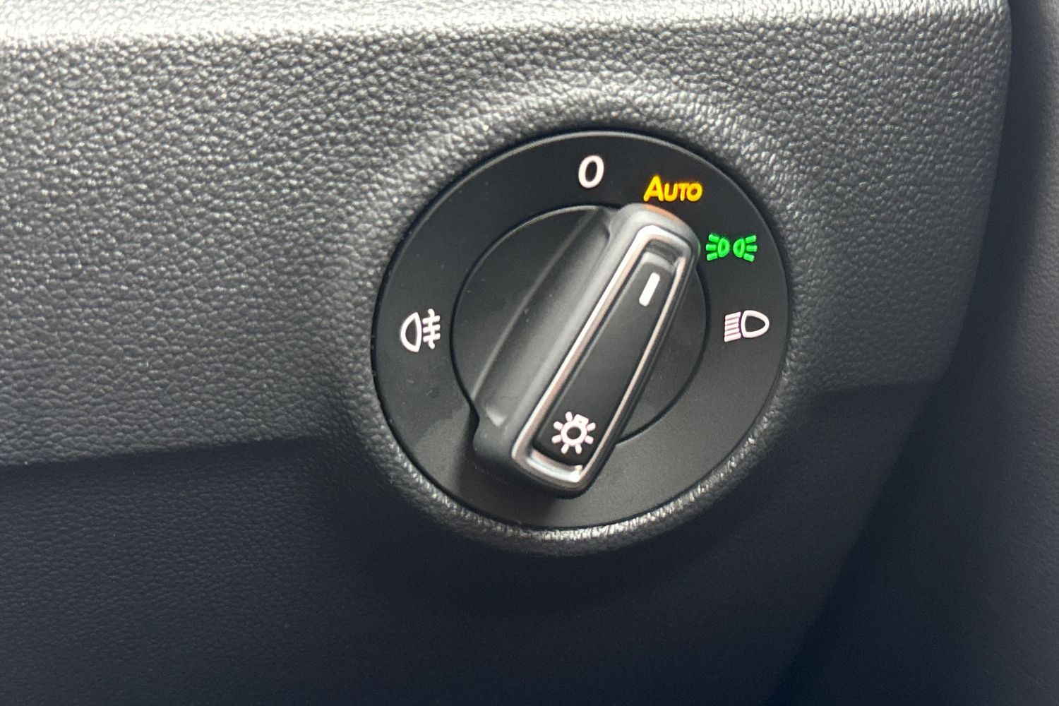 Used Volkswagen T-Roc 2023 for sale - 76546227: Photo 37