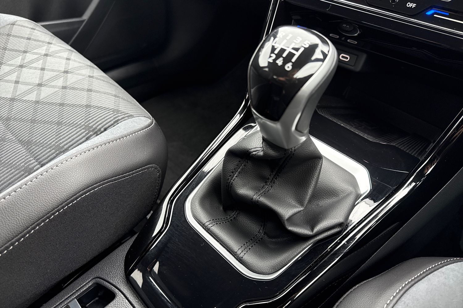 Used Volkswagen T-Roc 2023 for sale - 76546227: Photo 39