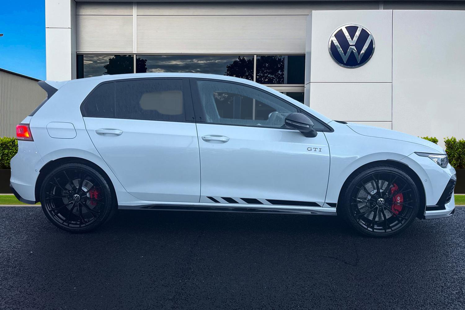 Used Volkswagen Golf 2025 for sale - 77334360: Photo 3