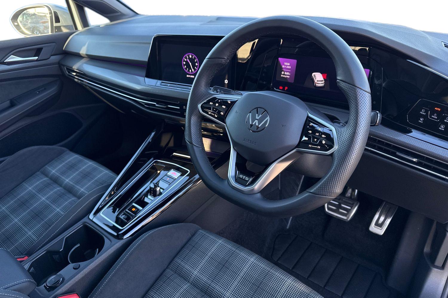 Used Volkswagen Golf 2023 for sale - 76641769: Photo 14