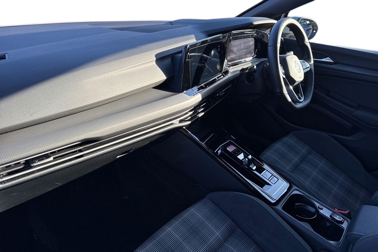 Used Volkswagen Golf 2023 for sale - 76641769: Photo 15