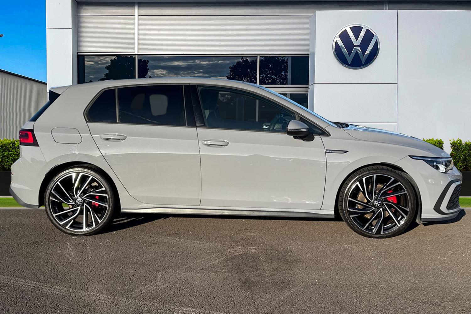 Used Volkswagen Golf 2023 for sale - 76641769: Photo 3