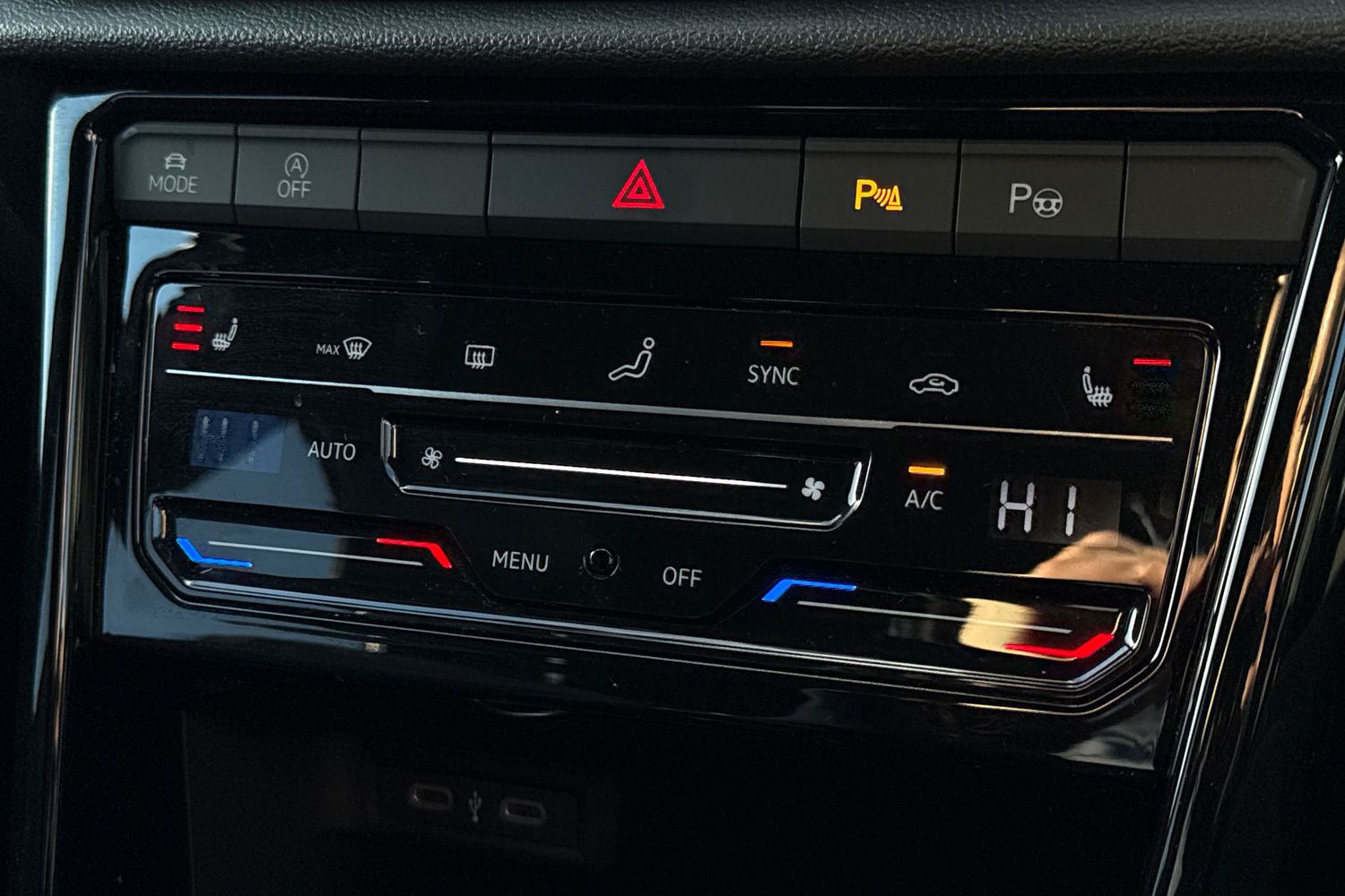 Used Volkswagen T-Roc 2025 for sale - 77135258: Photo 19