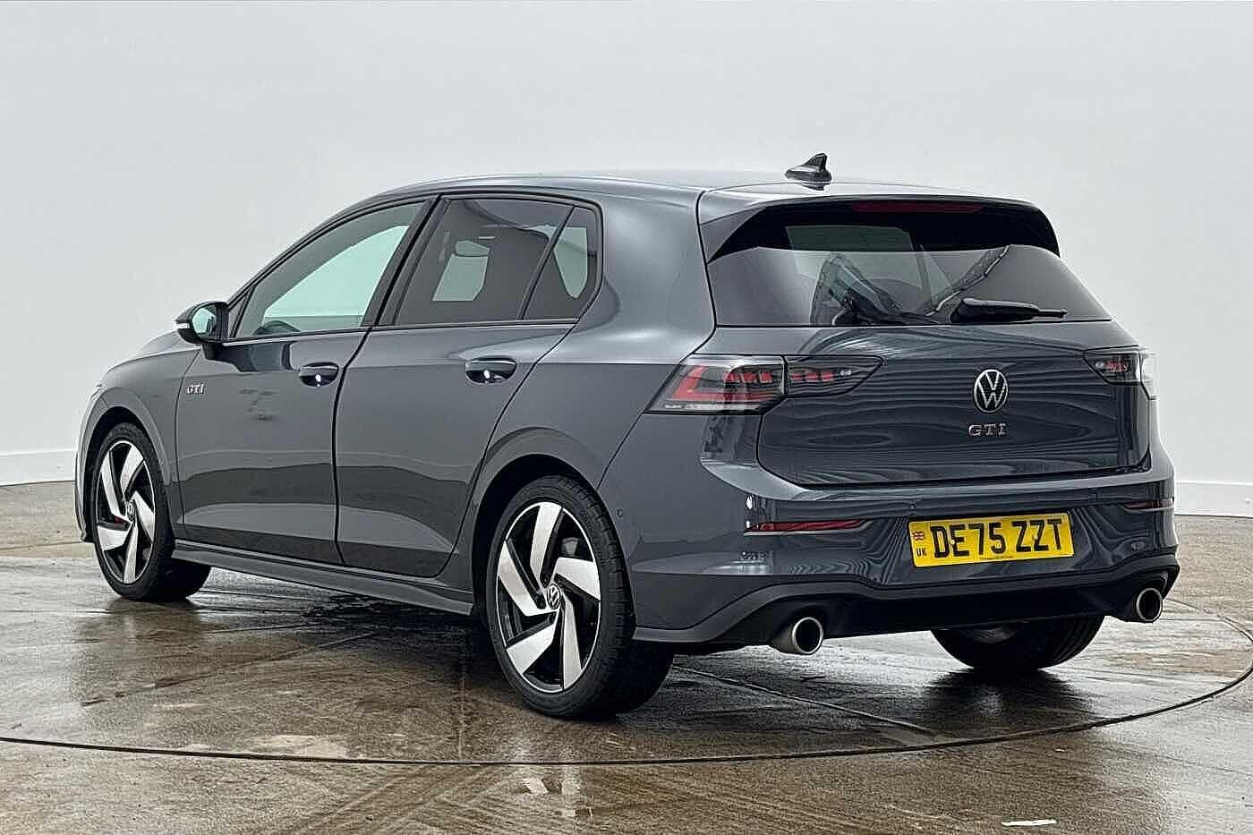 Used Volkswagen Golf 2025 for sale - 77820312: Photo 3