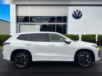 Used Volkswagen Touran 2026 for sale - 78218322: Photo