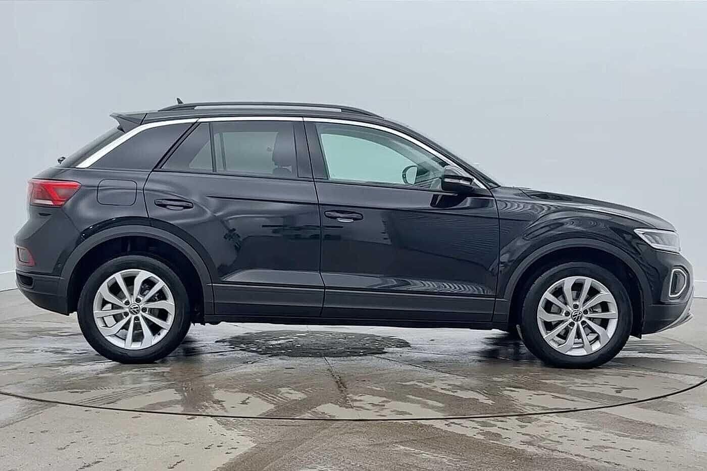 Used Volkswagen T-Roc 2025 for sale - 77138998: Photo 4