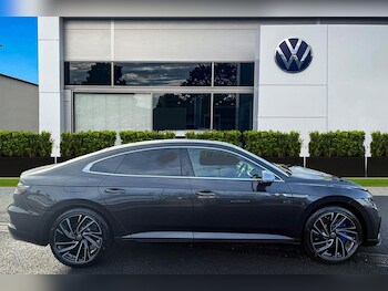 Used Volkswagen Arteon 2024 for sale - 77334392: Photo