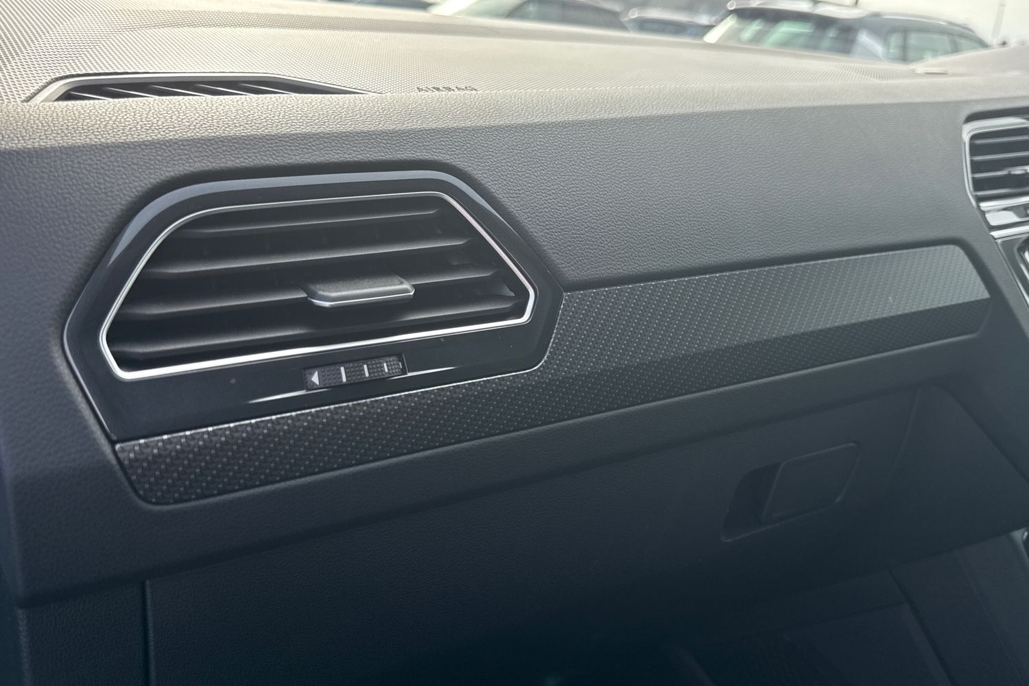 Used Volkswagen Tiguan 2021 for sale - 76182130: Photo 32