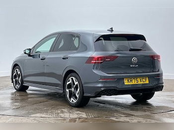 Used Volkswagen Golf 2025 for sale - 78981114: Photo