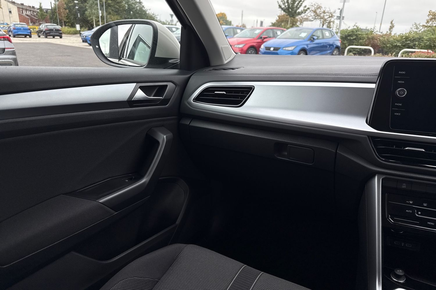 Used Volkswagen T-Roc 2025 for sale - 76186040: Photo 20