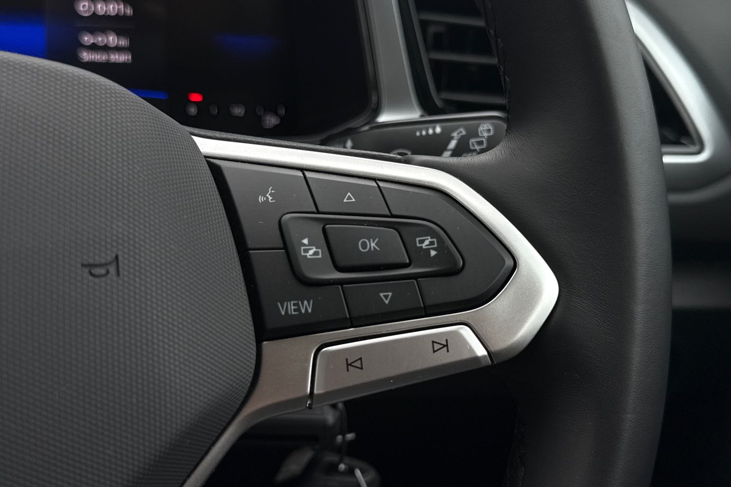 Used Volkswagen T-Roc 2025 for sale - 76186040: Photo 32
