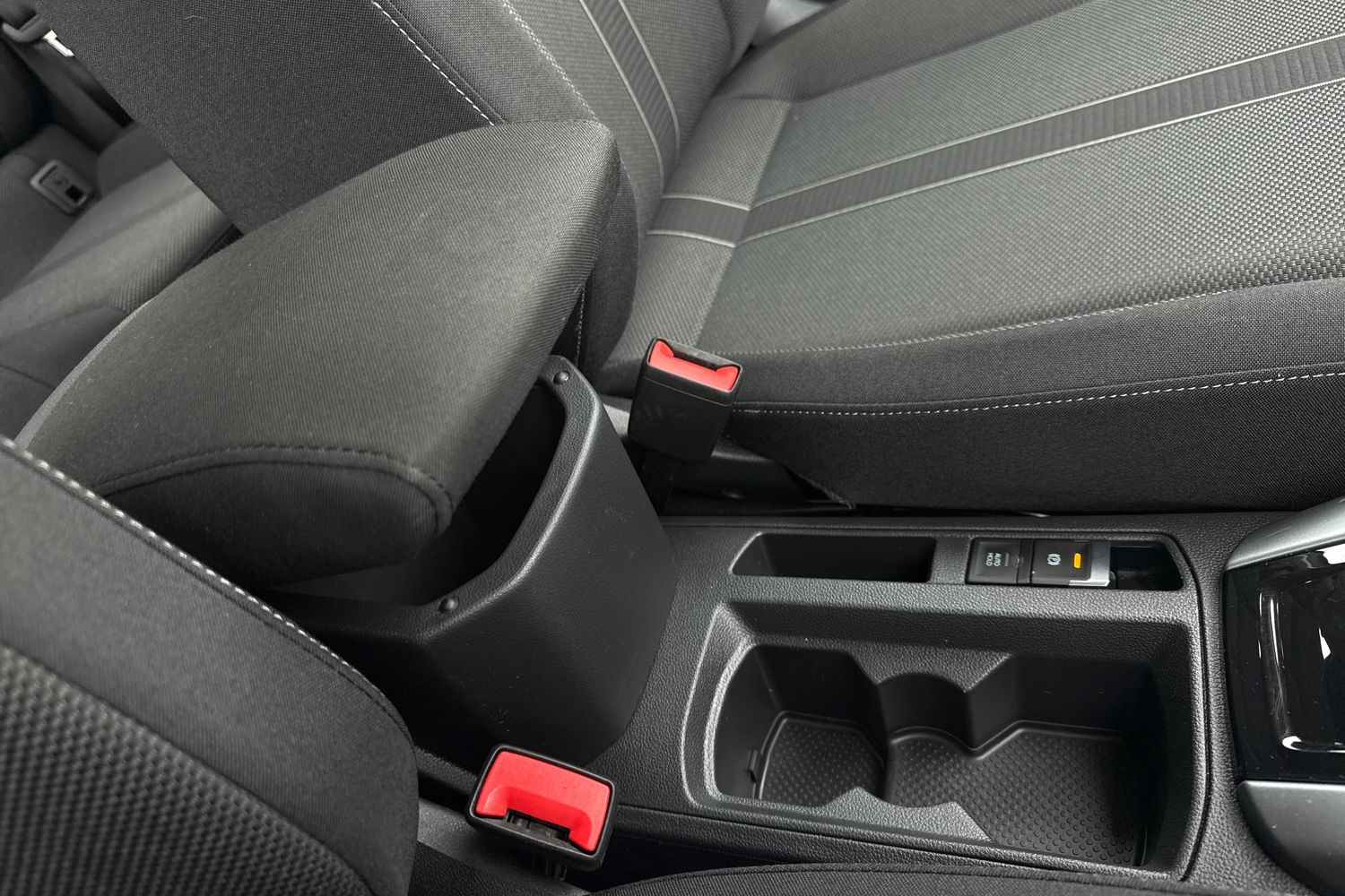 Used Volkswagen T-Roc 2025 for sale - 76186040: Photo 36