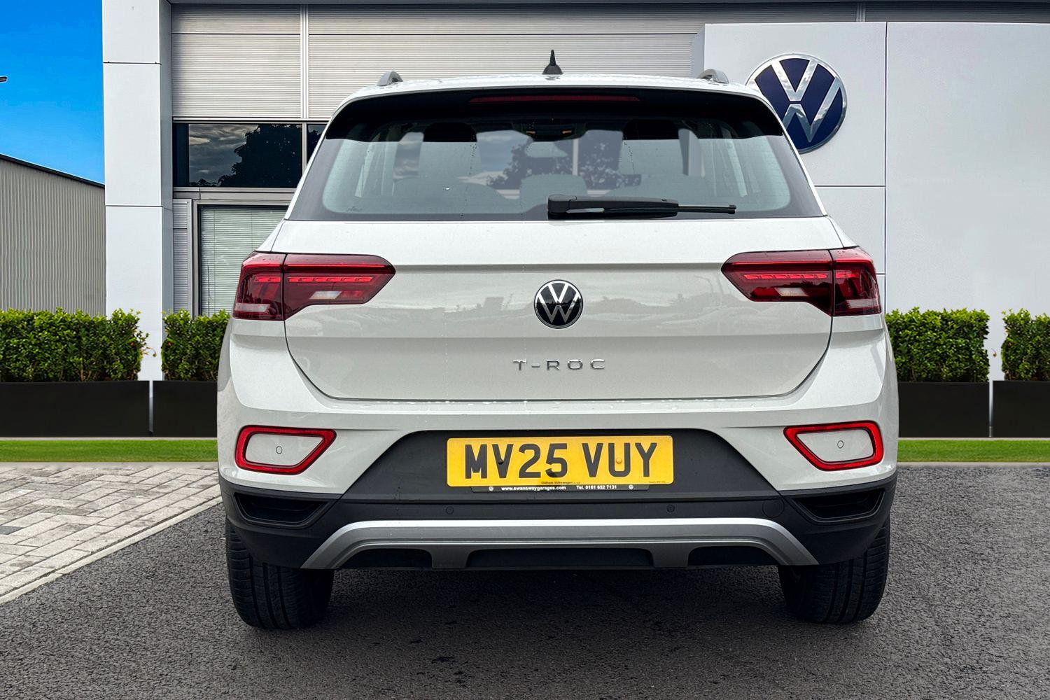 Used Volkswagen T-Roc 2025 for sale - 76186040: Photo 4