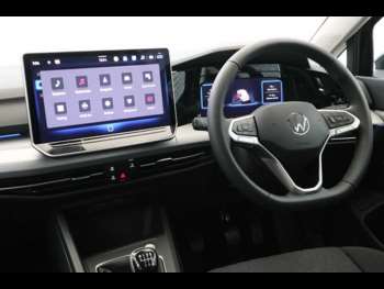 Used Volkswagen Golf 2024 for sale - 75150901: Photo
