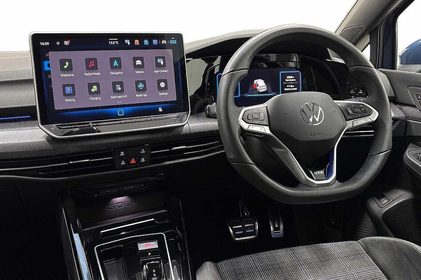 Used Volkswagen Golf 2025 for sale - 76469306: Photo 2