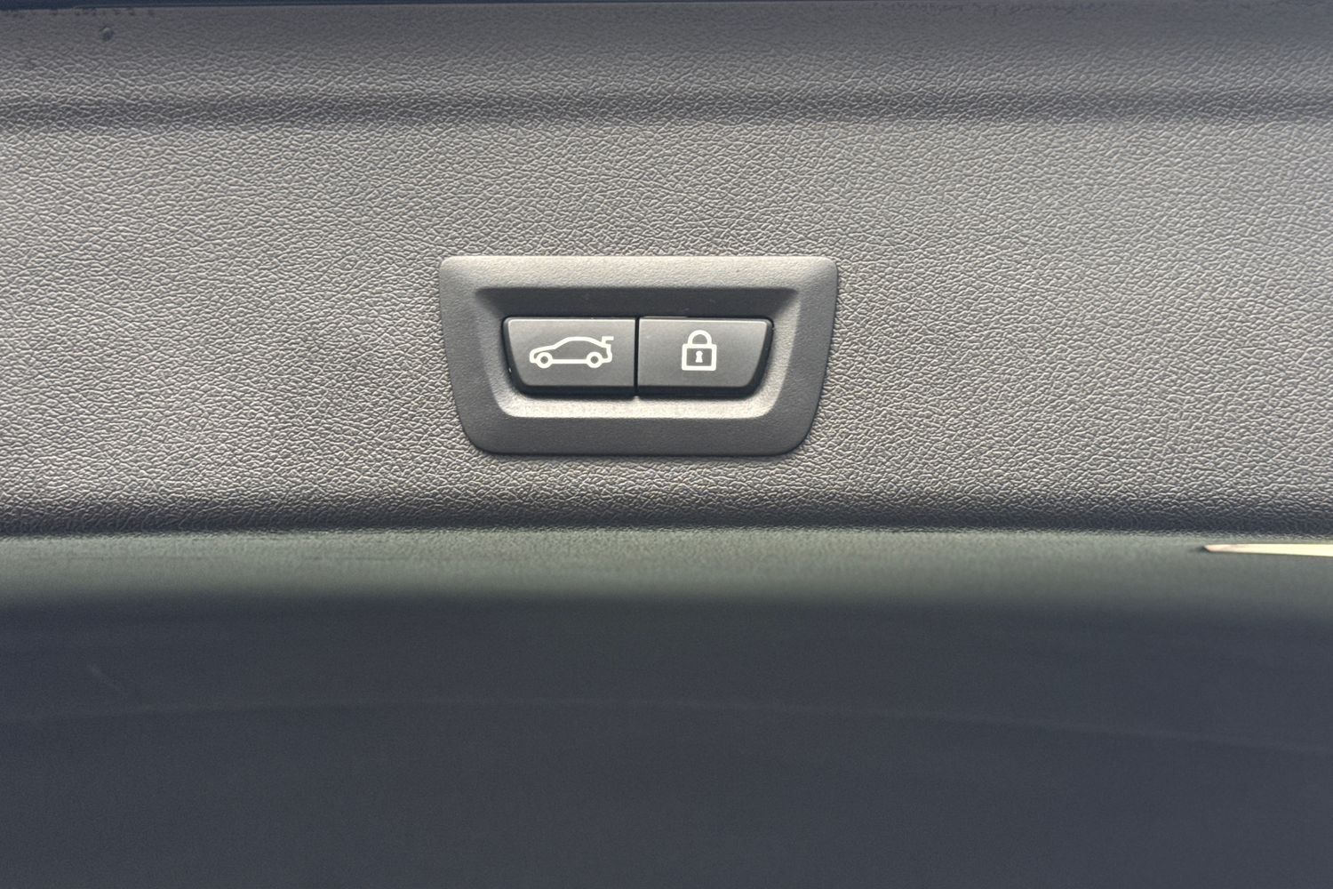 Used BMW x6 M 2021 for sale - 77700640: Photo 26