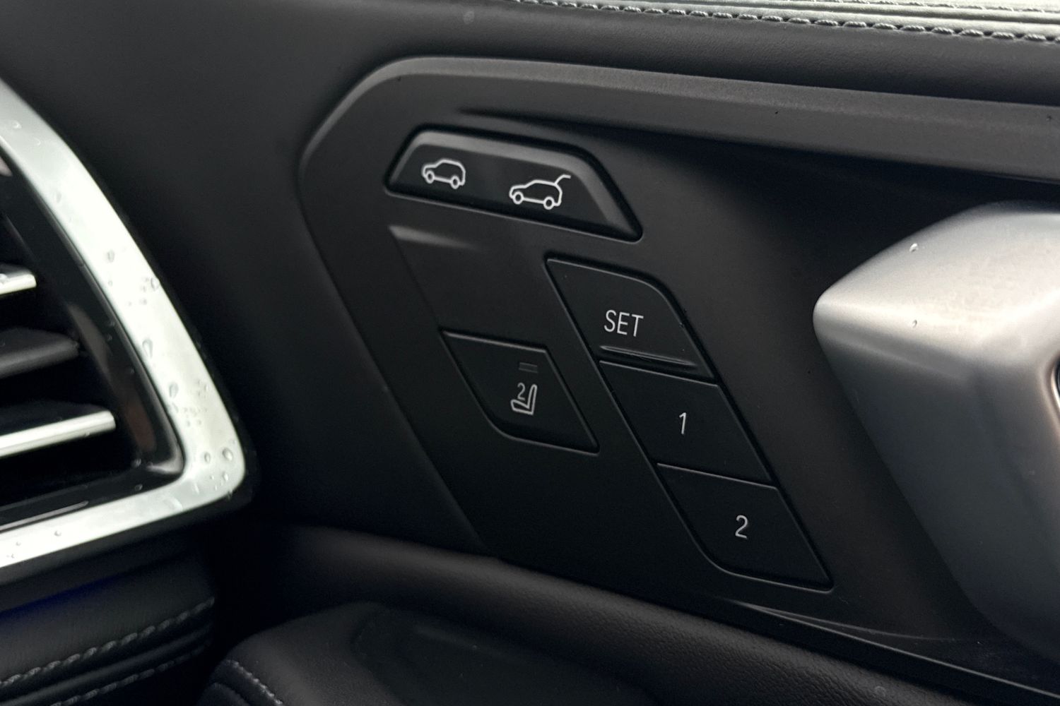 Used BMW x6 M 2021 for sale - 77700640: Photo 39