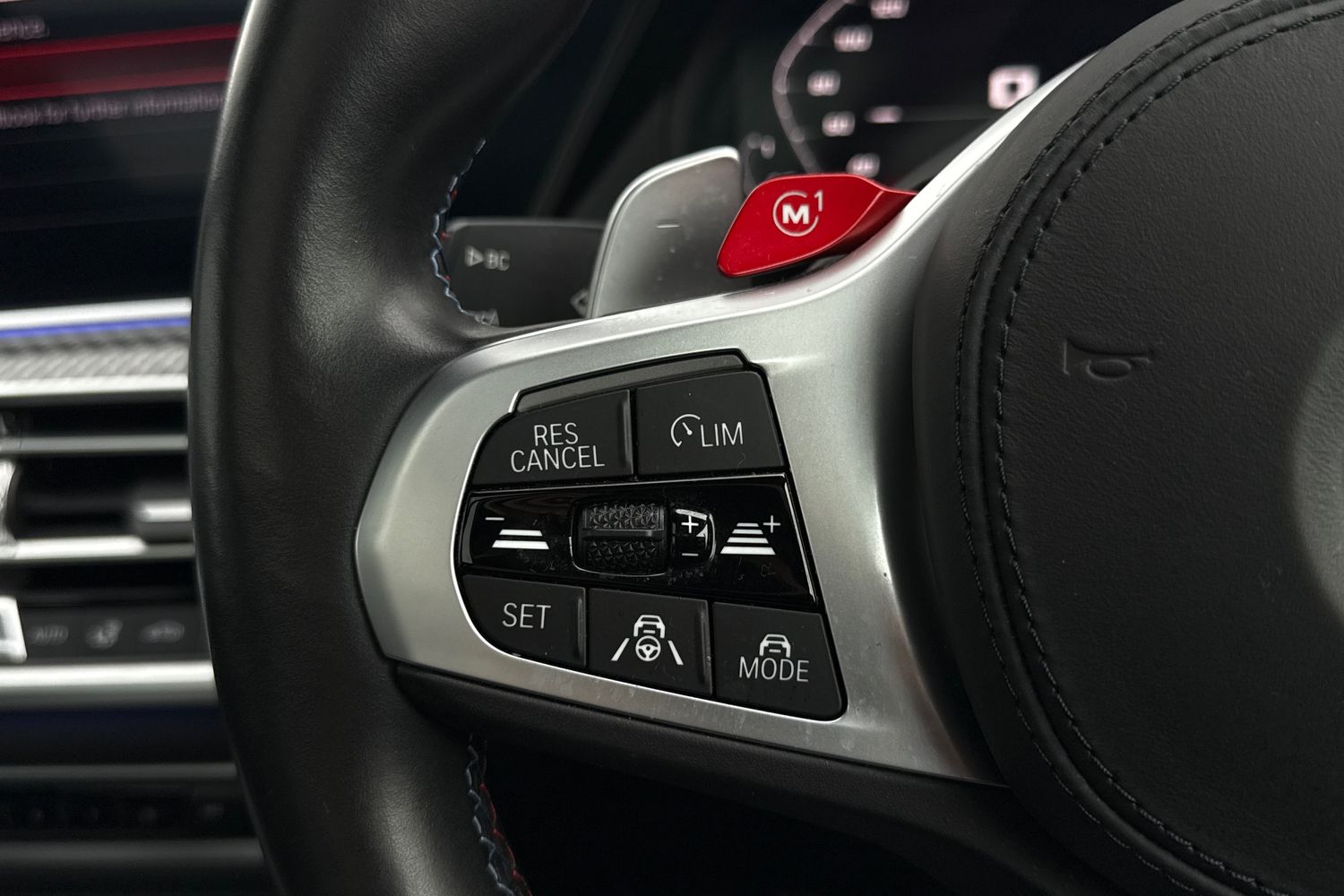 Used BMW x6 M 2021 for sale - 77700640: Photo 40