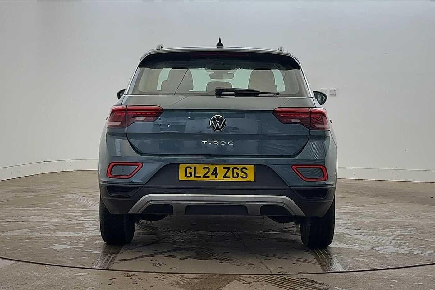 Used Volkswagen T-Roc 2024 for sale - 76438833: Photo 8