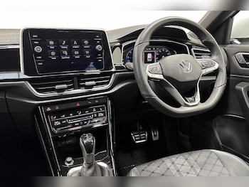 Used Volkswagen T-Roc 2025 for sale - 77287101: Photo