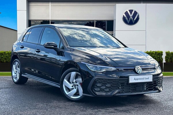 Used Volkswagen Golf 2025 for sale - 76311031: Photo 1