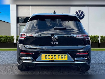 Used Volkswagen Golf 2025 for sale - 76311031: Photo 4
