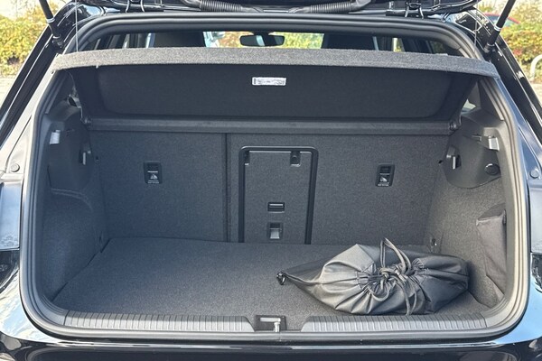 Used Volkswagen Golf 2025 for sale - 76311031: Photo 6