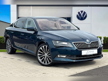 2017 - 2.0 TSI Laurin & Klement DSG 4WD Euro 6 (s/s) 5dr